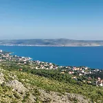2 Bedroom Beautiful In *