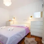 2 Bedroom Beautiful In *