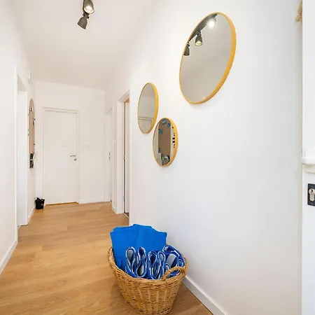 2 Bedroom Beautiful In Feriehus