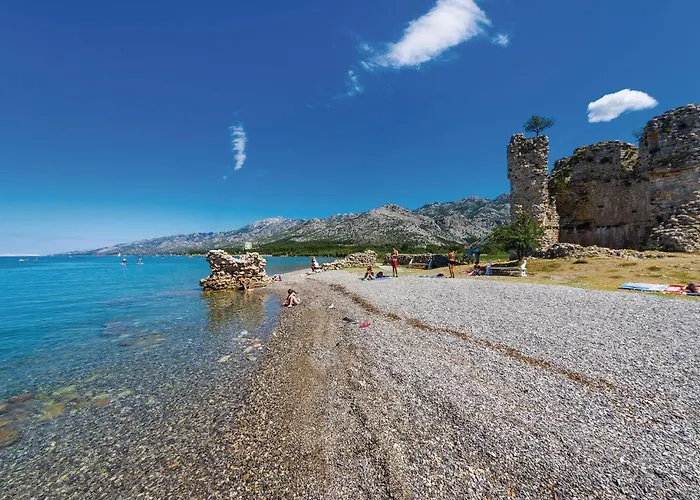 Дом отдыха 2 Bedroom Beautiful In