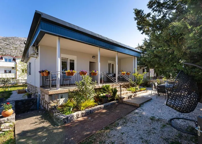 2 Bedroom Beautiful In *