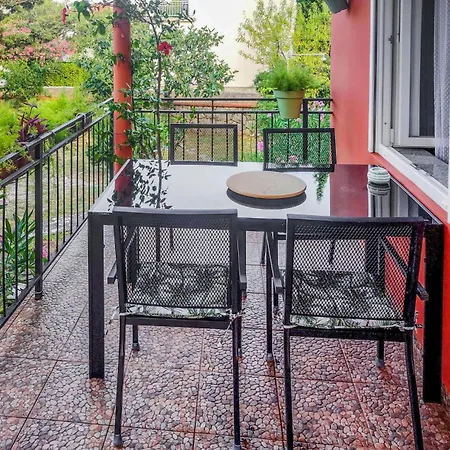 2 Bedroom Beautiful In Holiday home Starigrad Paklenica