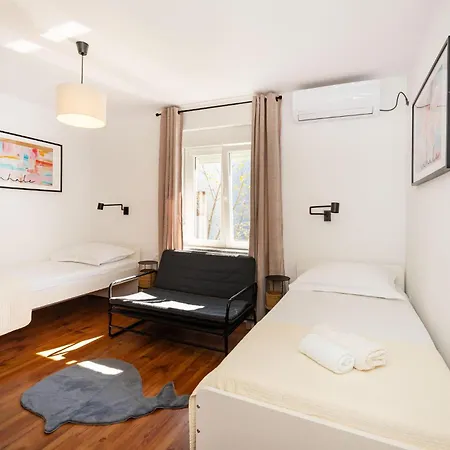 2 Bedroom Beautiful In