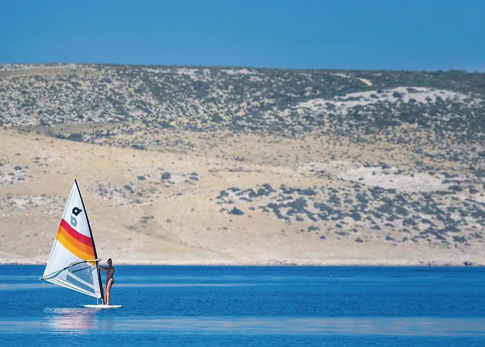 2 Bedroom Beautiful In * Starigrad Paklenica