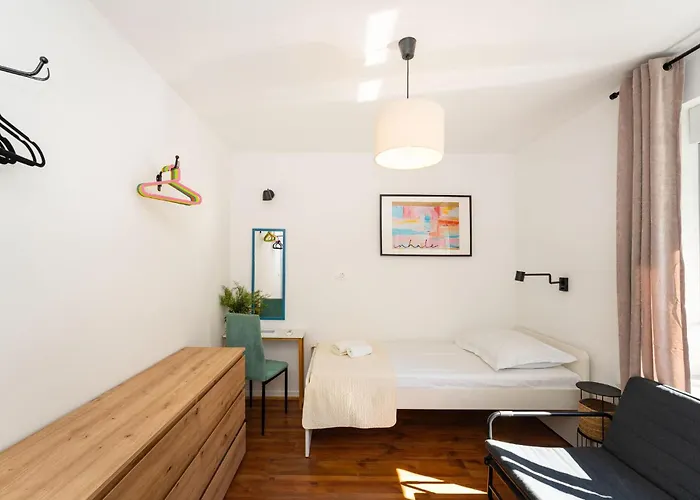 2 Bedroom Beautiful In Vikendica Starigrad Paklenica