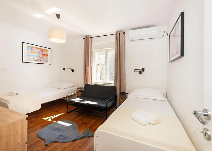 2 Bedroom Beautiful In