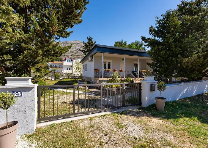 2 Bedroom Beautiful In