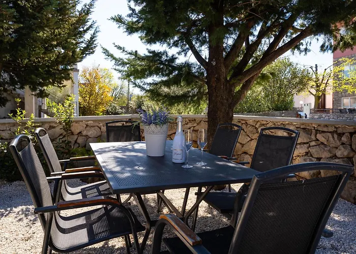 2 Bedroom Beautiful In